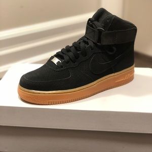 *NEW* NIKE Air Force 1 Hi Suede Black Gum